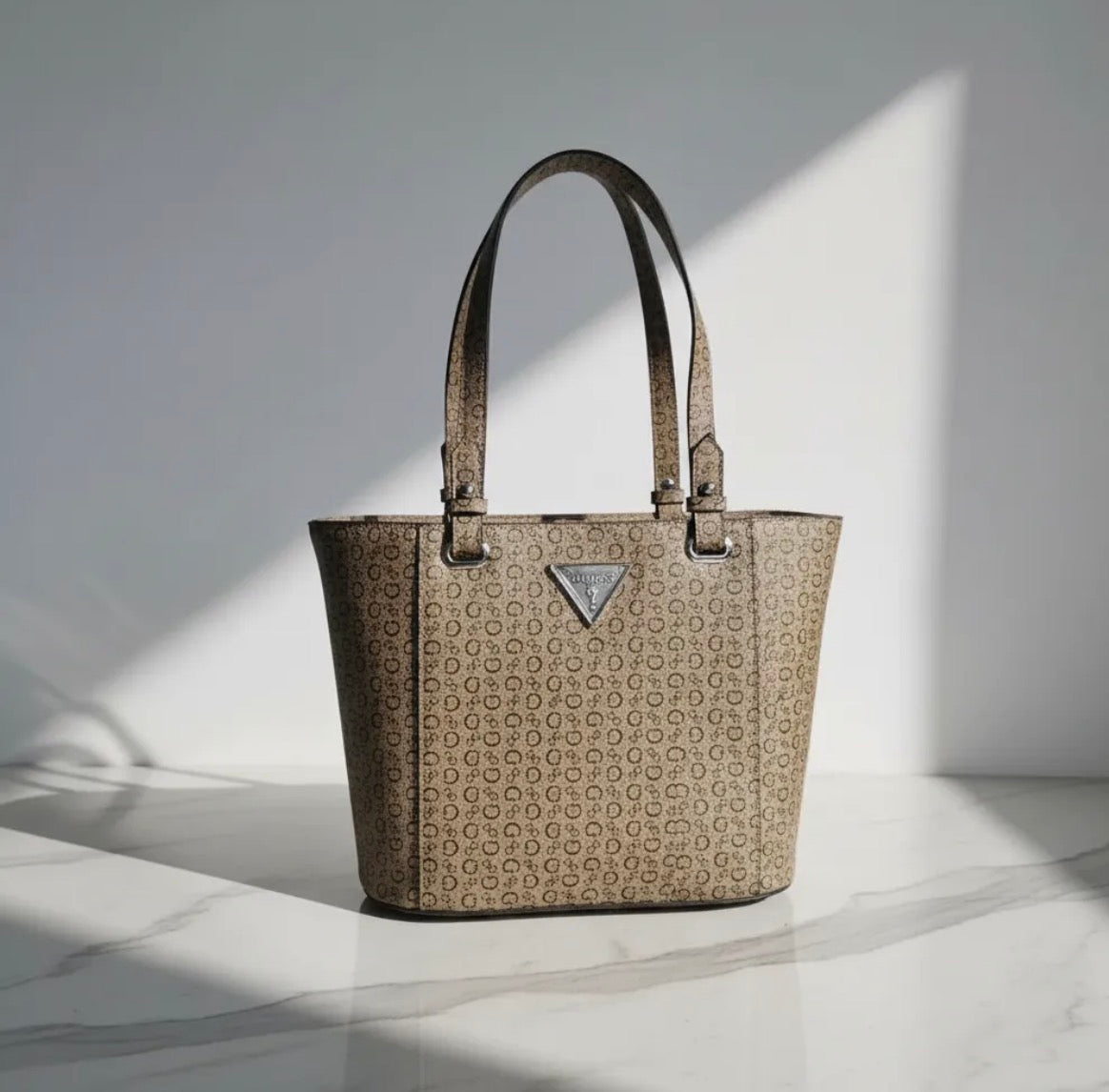 Guess Café Claro Tote Bag