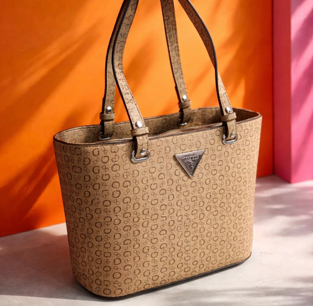 Guess Café Claro Tote Bag
