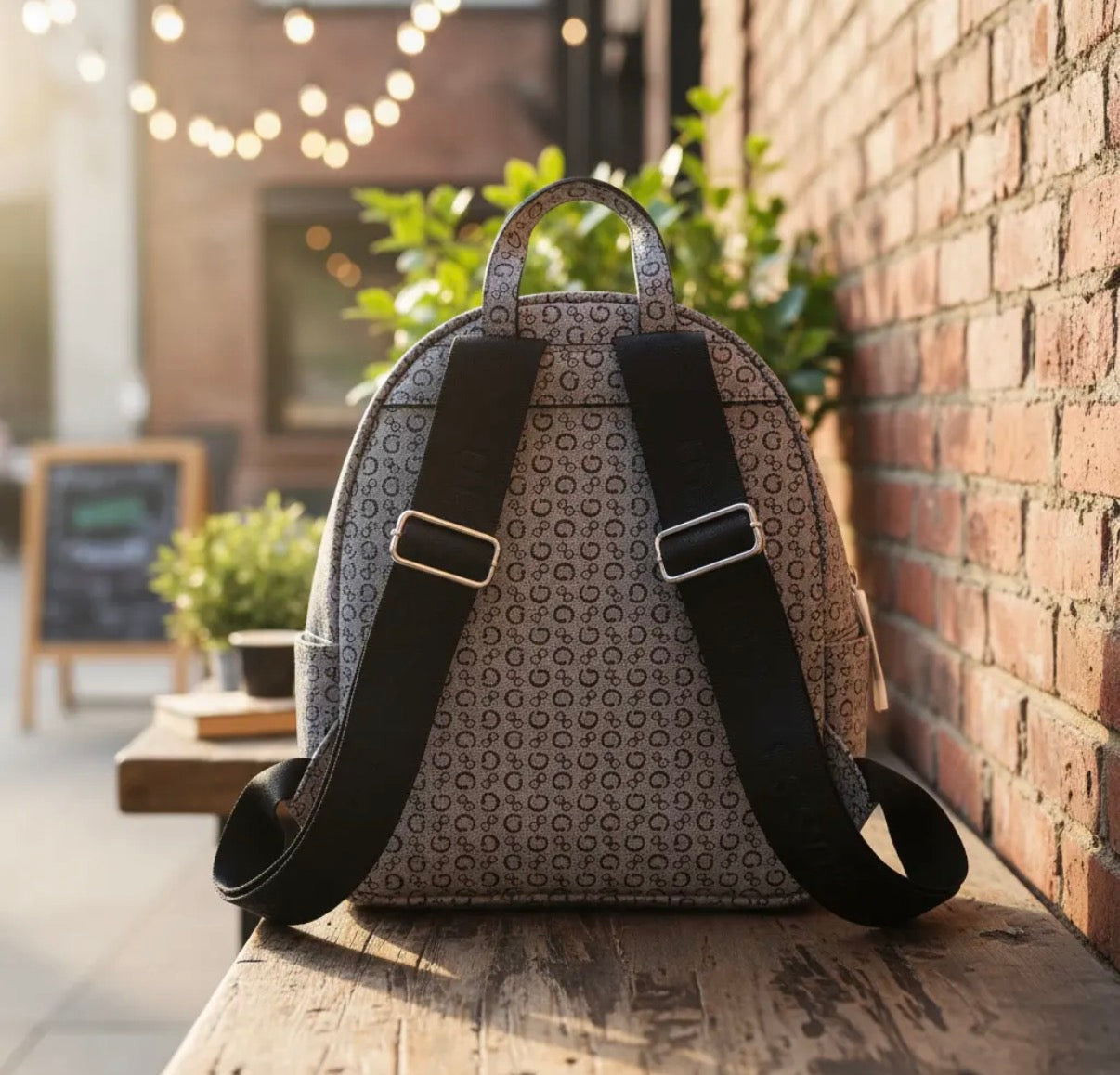 Backpack Guess negra