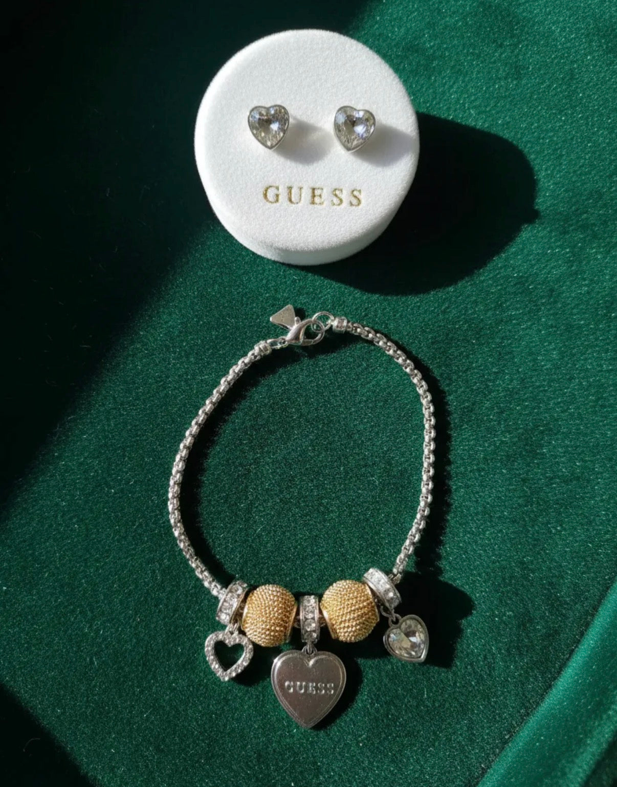 Pulsera con aretes Guess