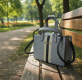 Guess Azul con franjas Crossbody