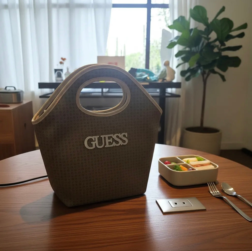 Lonchera Guess Brown tipo Bolso