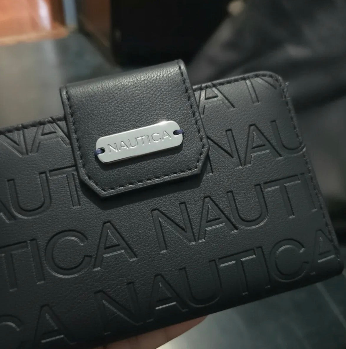 Náutica Billetera Para Mujer Color Negra