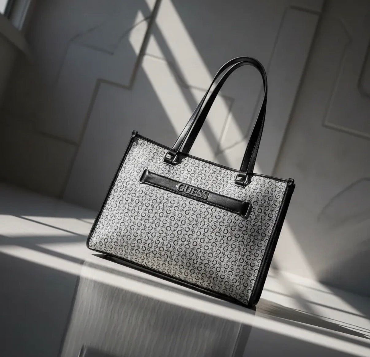 Guess negra Tote Bag