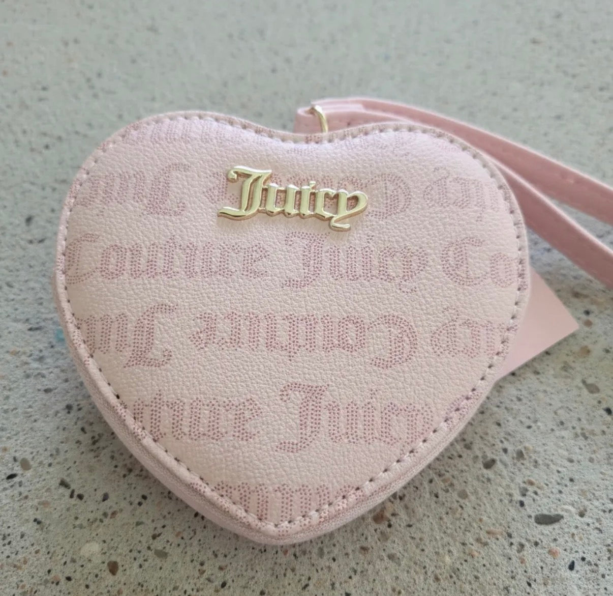 Cartera Juicy Forma de Corazón Color Rosa