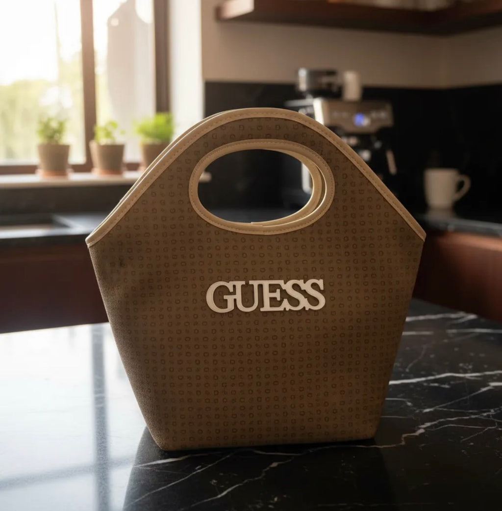 Lonchera Guess Brown tipo Bolso